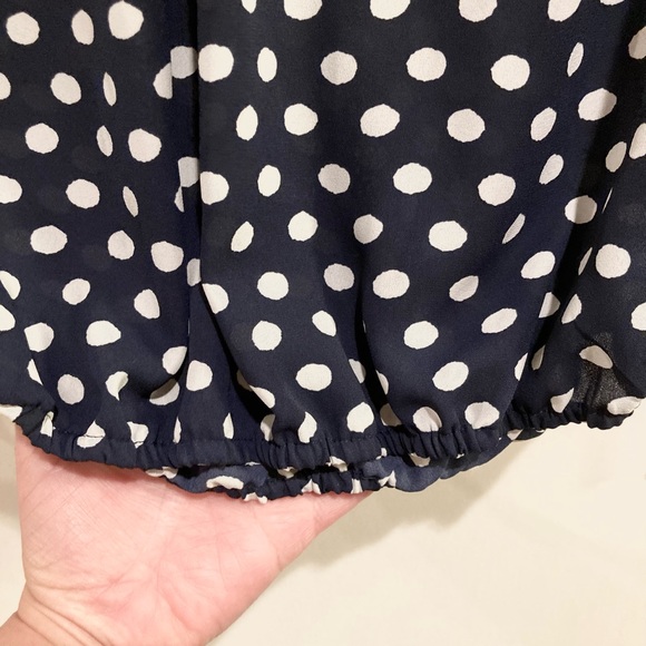 New York & Company Soho Jeans Polka Dot V-Neck Top, Size M, Navy - Picture 5 of 11